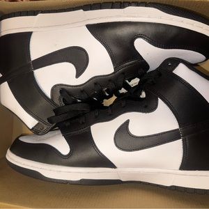 Nike Dunk “Panda” Mid 🐼 Sz14